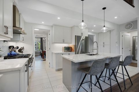 Photo 12 at 99 FRANKLIN Trail, Holly, Barrie