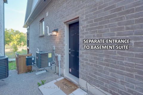 Photo 33 at 99 FRANKLIN Trail, Holly, Barrie