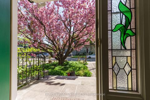 Photo 2 at 112 Brentcliffe Road, Leaside, Toronto