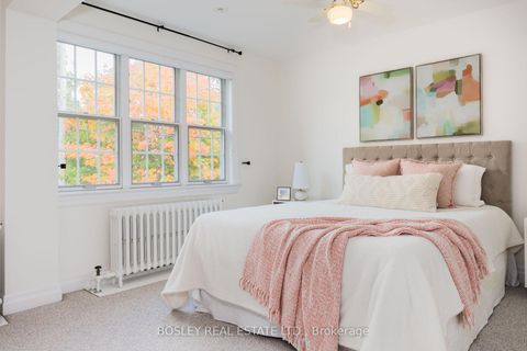 Photo 21 at 112 Brentcliffe Road, Leaside, Toronto