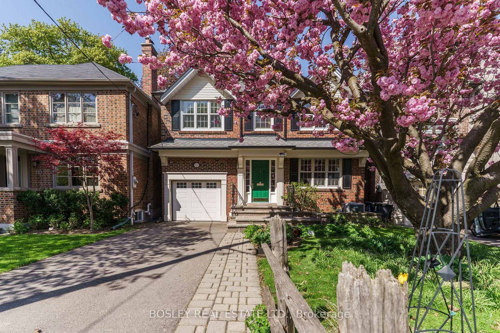Photo 1 at 112 Brentcliffe Road, Leaside, Toronto Photo 1 at 112 Brentcliffe Road, Leaside, Toronto