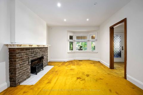 Photo 6 at 43 Mount Royal Avenue, Wychwood, Toronto