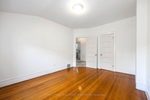 Photo 18 at 43 Mount Royal Avenue, Wychwood, Toronto