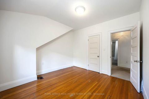 Photo 20 at 43 Mount Royal Avenue, Wychwood, Toronto
