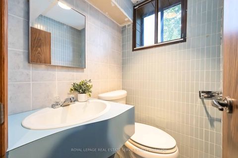 Photo 26 at 43 Mount Royal Avenue, Wychwood, Toronto