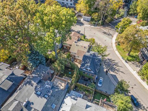Photo 31 at 43 Mount Royal Avenue, Wychwood, Toronto