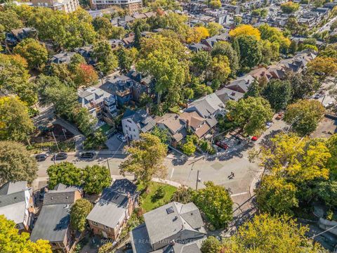 Photo 32 at 43 Mount Royal Avenue, Wychwood, Toronto