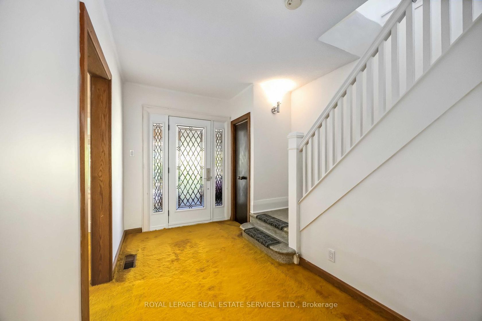 Photo 4 at 43 Mount Royal Avenue, Wychwood, Toronto Photo 4 at 43 Mount Royal Avenue, Wychwood, Toronto