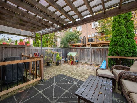 Photo 25 at 362 William Dunn Crescent, Summerhill Estates, Newmarket