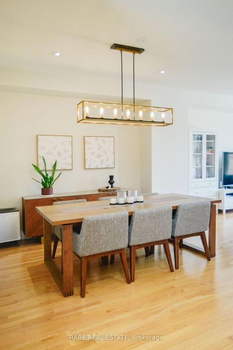 Photo 12 at 35 - 10 Porter Avenue W, West Woodbridge, Vaughan