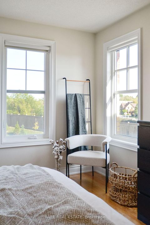 Photo 20 at 35 - 10 Porter Avenue W, West Woodbridge, Vaughan