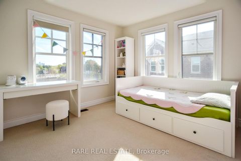 Photo 25 at 35 - 10 Porter Avenue W, West Woodbridge, Vaughan