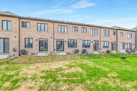 Photo 39 at 122 Turnberry Lane, Painswick South, Barrie Photo 39 at 122 Turnberry Lane, Painswick South, Barrie