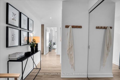 Photo 2 at 311 - 15 Queens Quay E, Waterfront Communities C8, Toronto