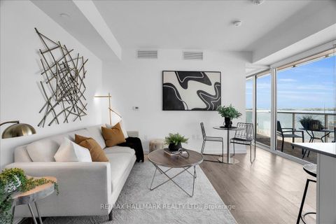 Photo 4 at 311 - 15 Queens Quay E, Waterfront Communities C8, Toronto