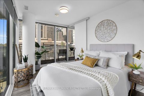 Photo 12 at 311 - 15 Queens Quay E, Waterfront Communities C8, Toronto