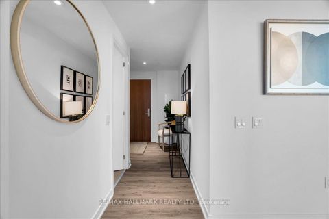 Photo 13 at 311 - 15 Queens Quay E, Waterfront Communities C8, Toronto