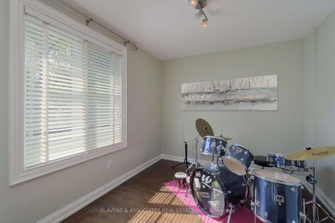 Photo 24 at 21 Wembley Road, Forest Hill North, Toronto