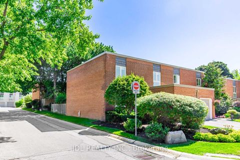 Photo 2 at 217 - 29 Scenic Mill Way, Windfields, Toronto