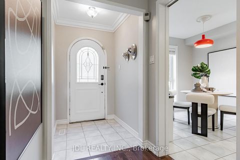 Photo 4 at 217 - 29 Scenic Mill Way, Windfields, Toronto