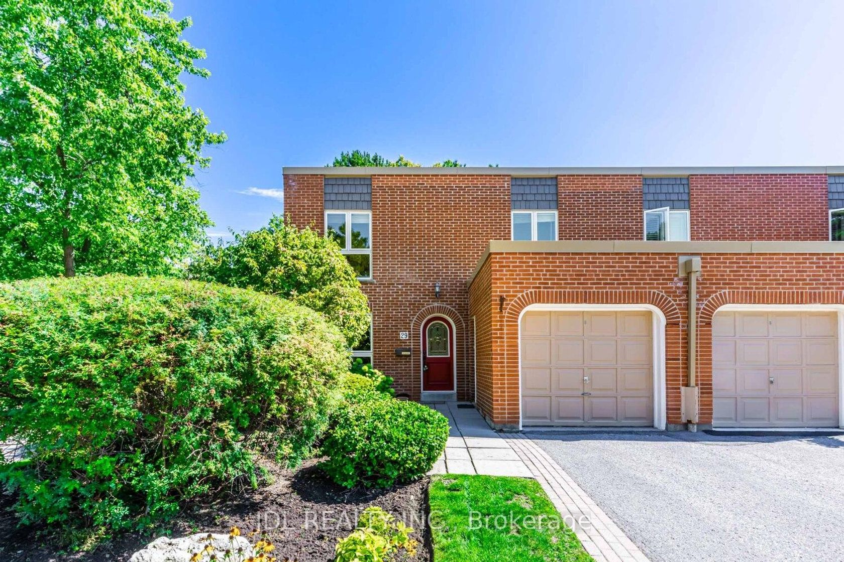217 - 29 Scenic Mill Way, Windfields, Toronto  by Loree Meneguzzi Real Estate 217 - 29 Scenic Mill Way, Windfields, Toronto