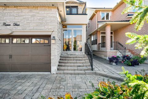 Photo 4 at 11 Cameo Drive, Rouge Woods, Richmond Hill