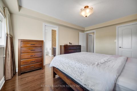 Photo 26 at 11 Cameo Drive, Rouge Woods, Richmond Hill