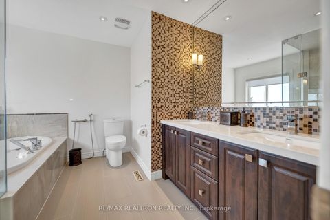 Photo 27 at 11 Cameo Drive, Rouge Woods, Richmond Hill