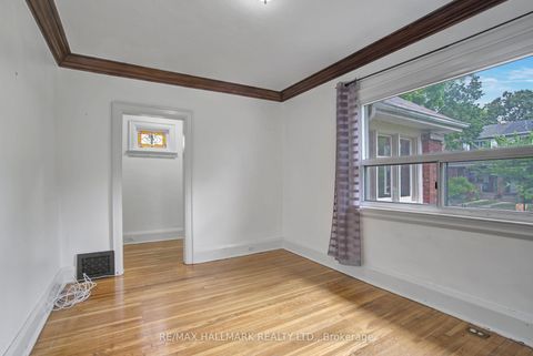 Photo 5 at 9 Costain Avenue, Danforth, Toronto Photo 5 at 9 Costain Avenue, Danforth, Toronto