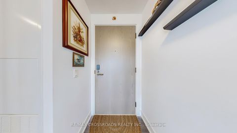 Photo 4 at 4210 - 30 Inn on the park Drive, Don Mills, Toronto
