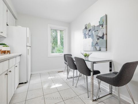 Photo 13 at 157 1/2 Roslin Avenue, Lawrence Park North, Toronto Photo 13 at 157 1/2 Roslin Avenue, Lawrence Park North, Toronto