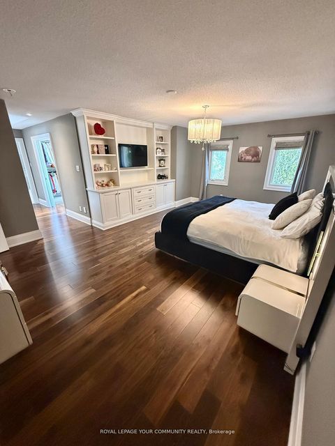 Photo 19 at 20 White Lodge Crescent N, Mill Pond, Richmond Hill