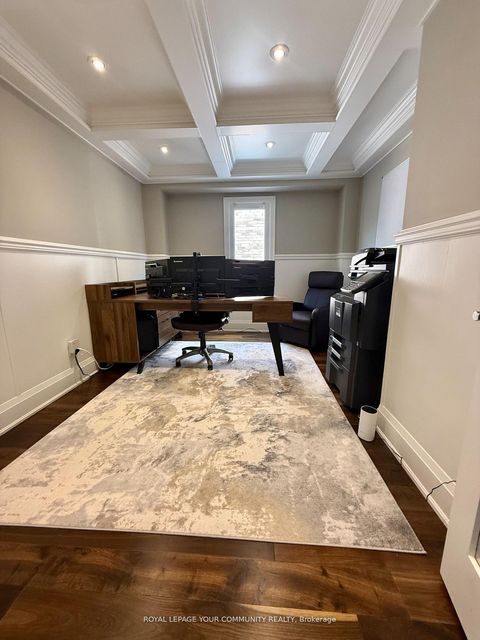 Photo 26 at 20 White Lodge Crescent N, Mill Pond, Richmond Hill