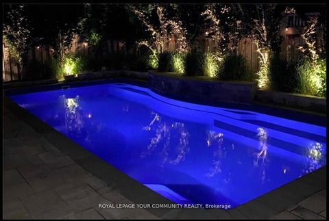 Photo 33 at 20 White Lodge Crescent N, Mill Pond, Richmond Hill