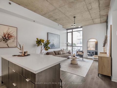 Photo 10 at 615 - 8 Gladstone Avenue, Little Portugal, Toronto