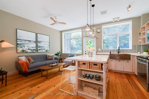 Photo 12 at 146 Ashdale Avenue, Coxwell, Toronto