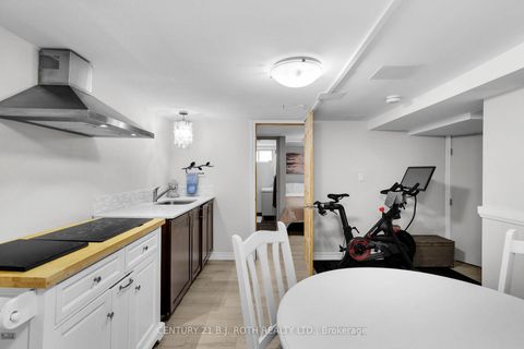 Photo 26 at 14 ST VINCENT Street, North Shore, Barrie