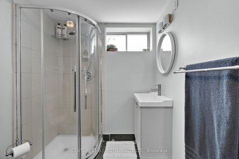 Photo 28 at 14 ST VINCENT Street, North Shore, Barrie