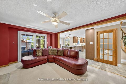 Photo 11 at 90 Golf Links Drive, Aurora Highlands, Aurora