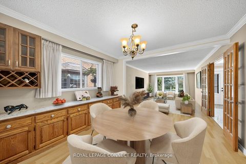 Photo 13 at 90 Golf Links Drive, Aurora Highlands, Aurora