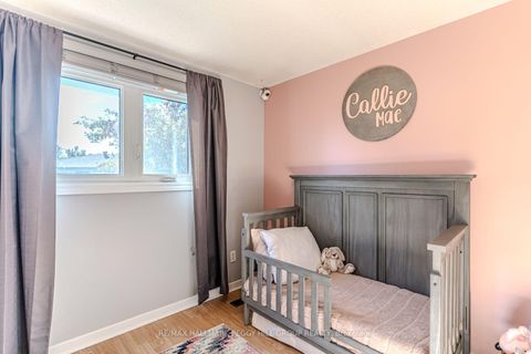 Photo 7 at 51 Robin Court, Cundles East, Barrie