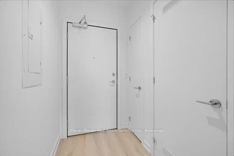 Photo 4 at 301 - 722 Marlee Avenue, Glen Park, Toronto