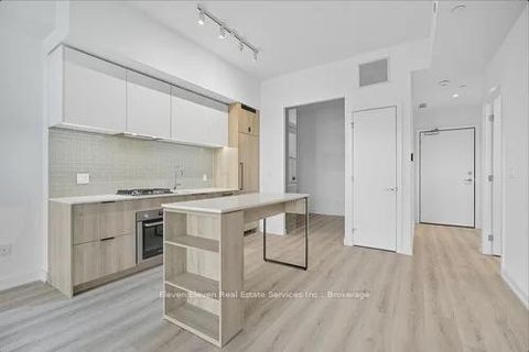 Photo 10 at 301 - 722 Marlee Avenue, Glen Park, Toronto