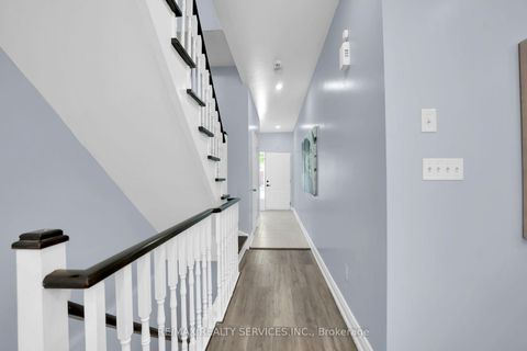 Photo 4 at 45 - 3059 Finch Avenue W, Humbermede, Toronto