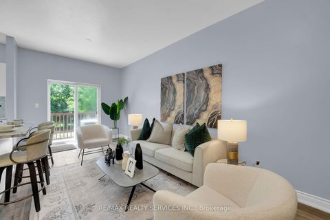 Photo 5 at 45 - 3059 Finch Avenue W, Humbermede, Toronto
