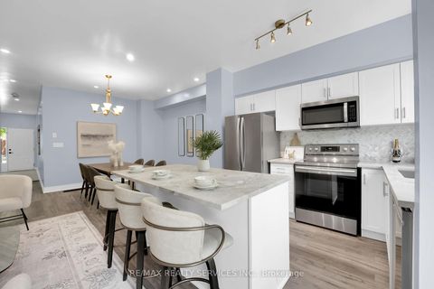 Photo 11 at 45 - 3059 Finch Avenue W, Humbermede, Toronto