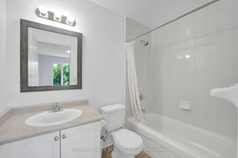Photo 32 at 45 - 3059 Finch Avenue W, Humbermede, Toronto