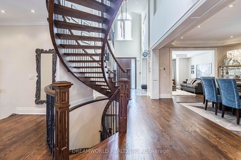 Photo 7 at 416 Rustic Road, Rustic, Toronto