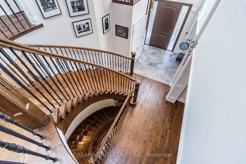 Photo 23 at 416 Rustic Road, Rustic, Toronto