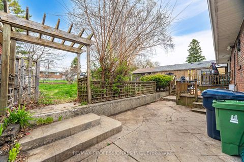 Photo 38 at 11 Jeanette Street, Cliffcrest, Toronto